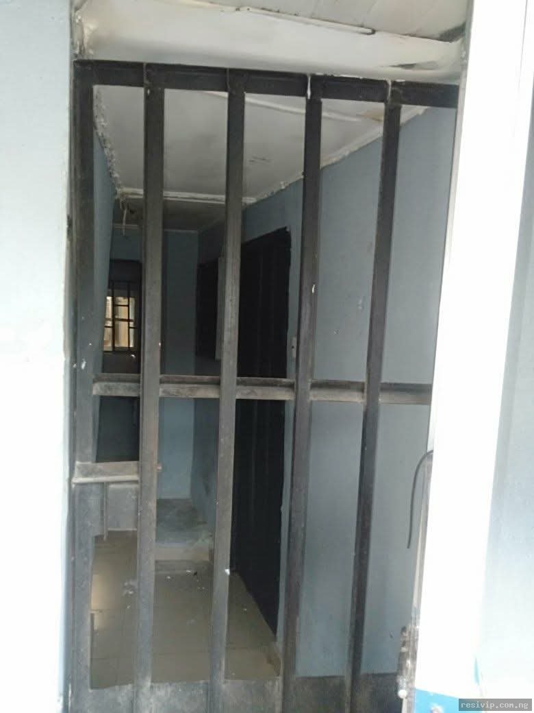 Very neat self contained room in Uyo, Akwa Ibom